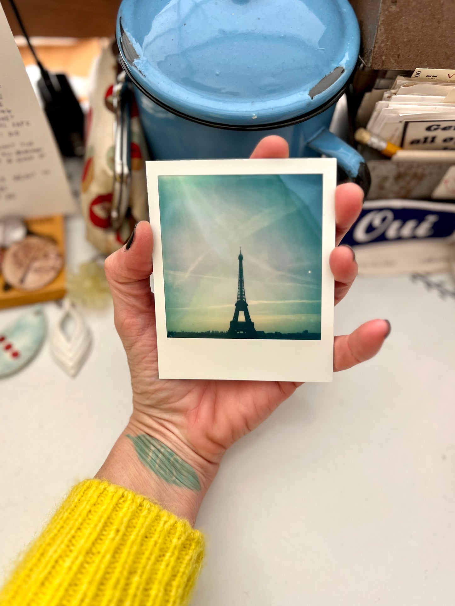 sold - paris / street photography captures