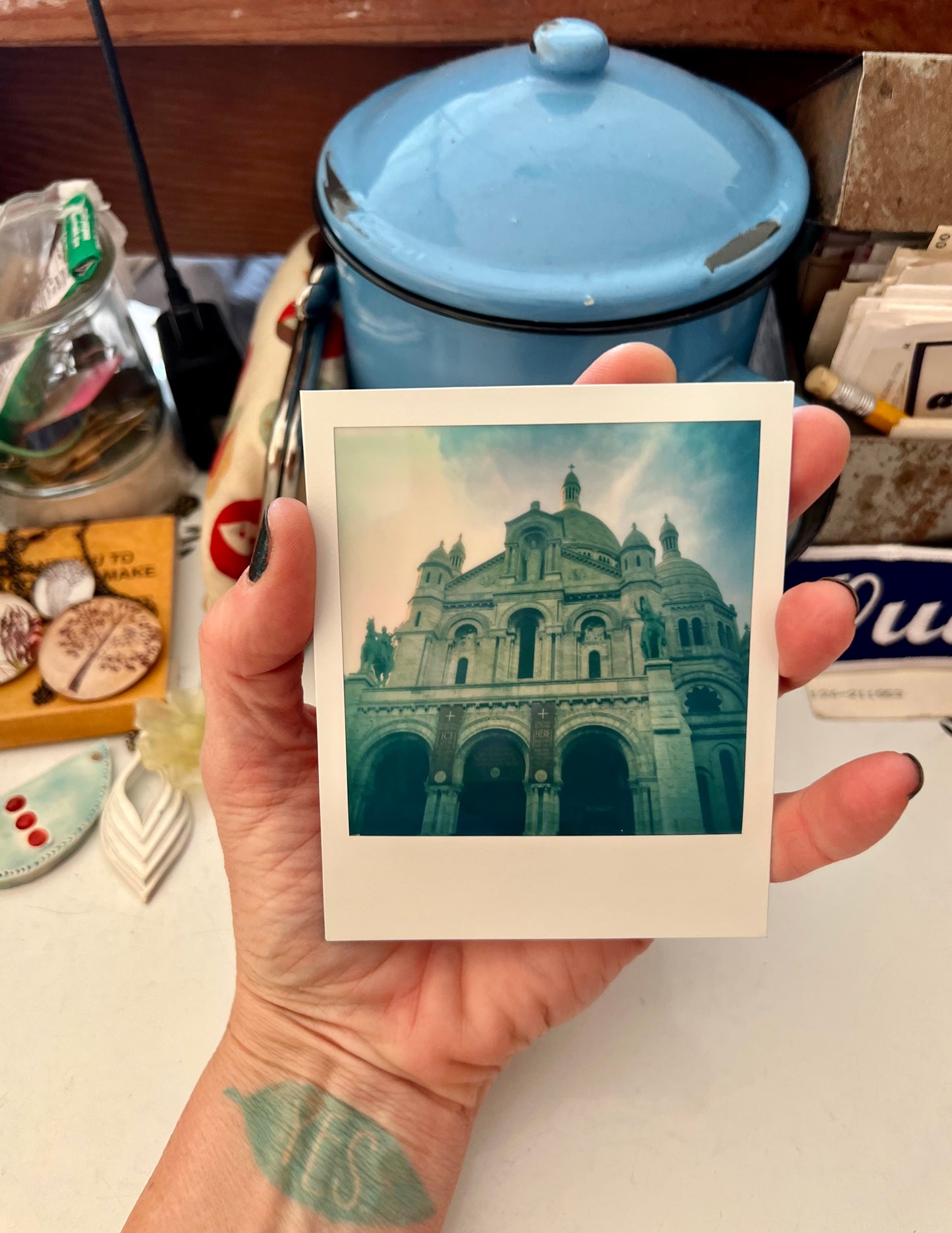 sold - paris / street photography captures