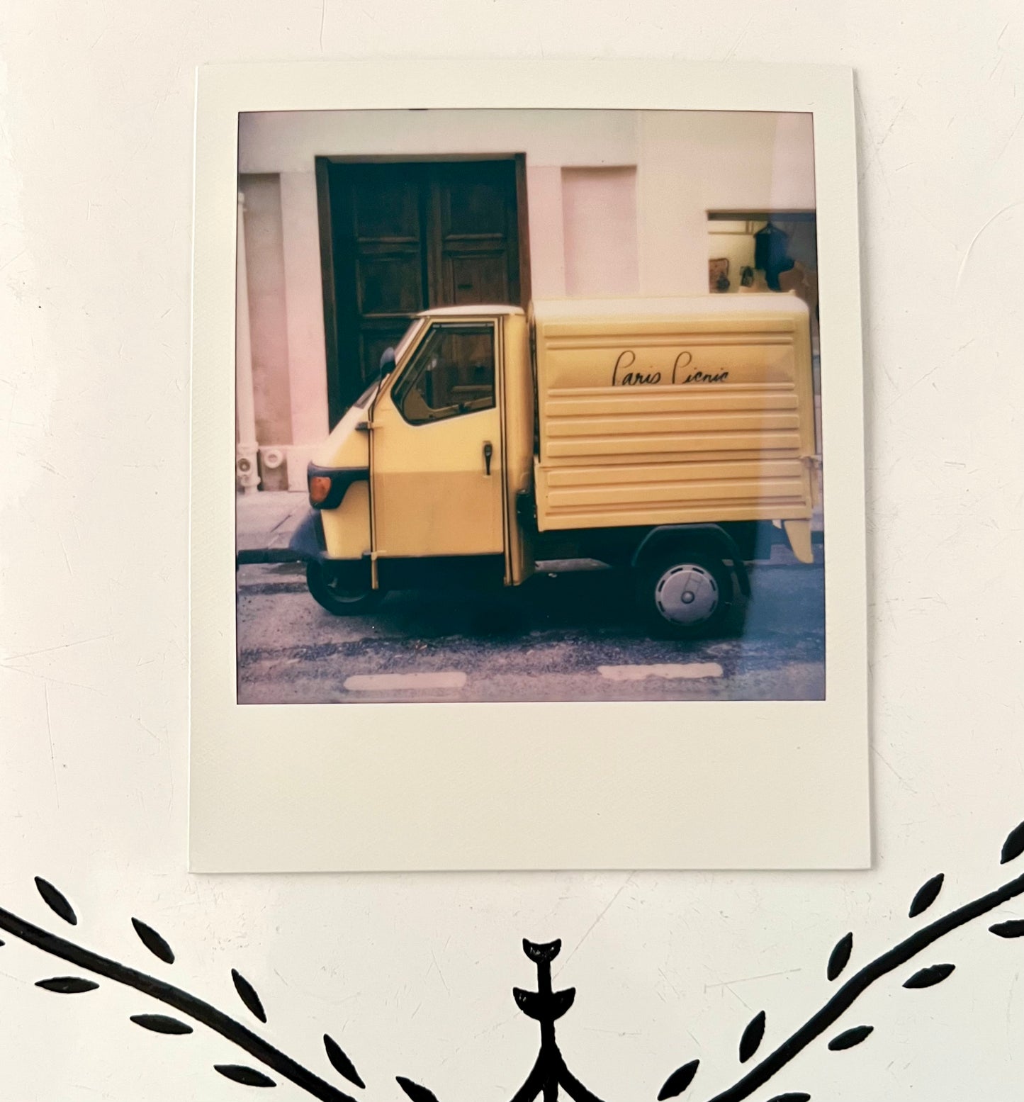 sold - paris / street photography