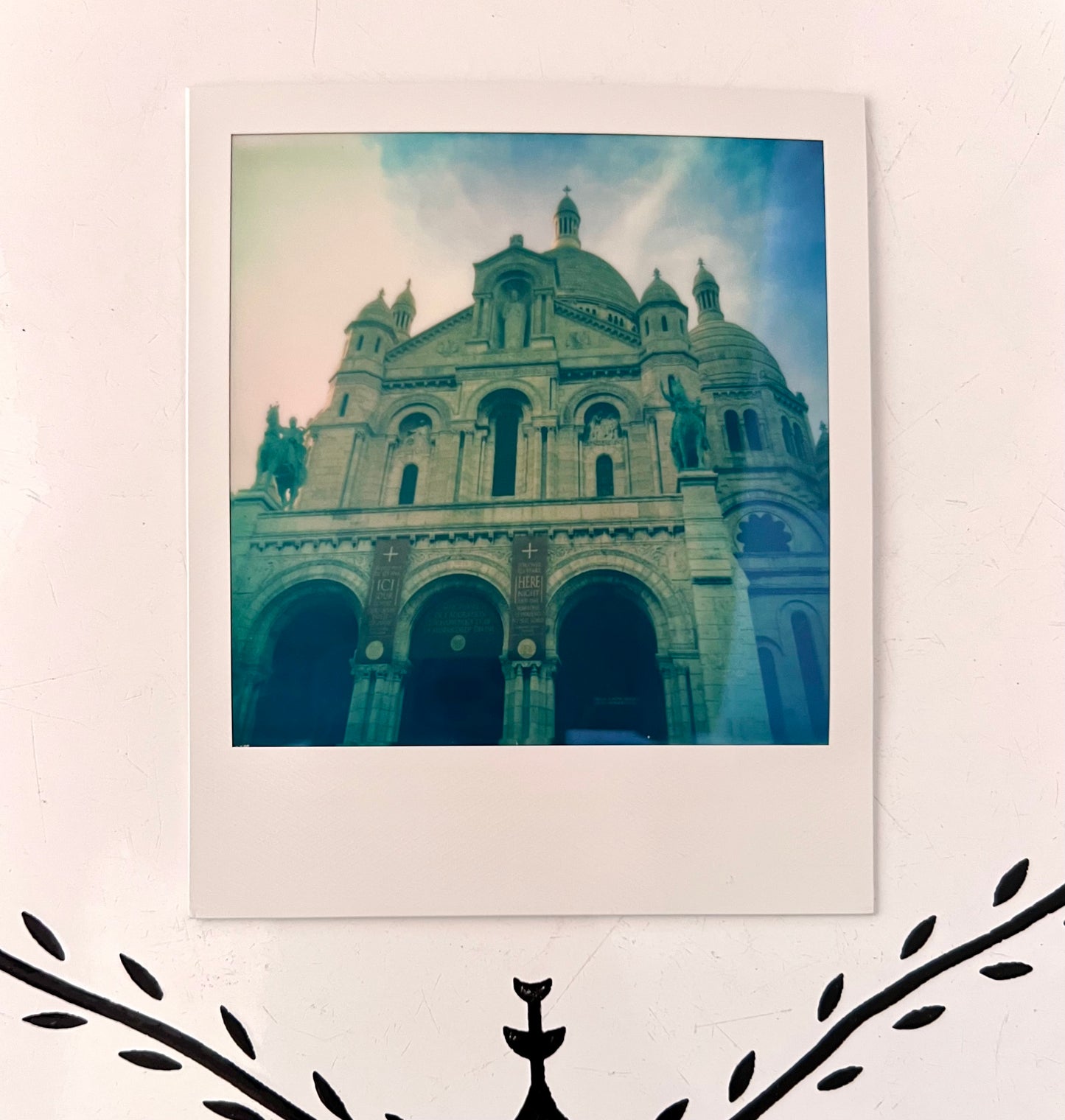 sold - paris / street photography captures