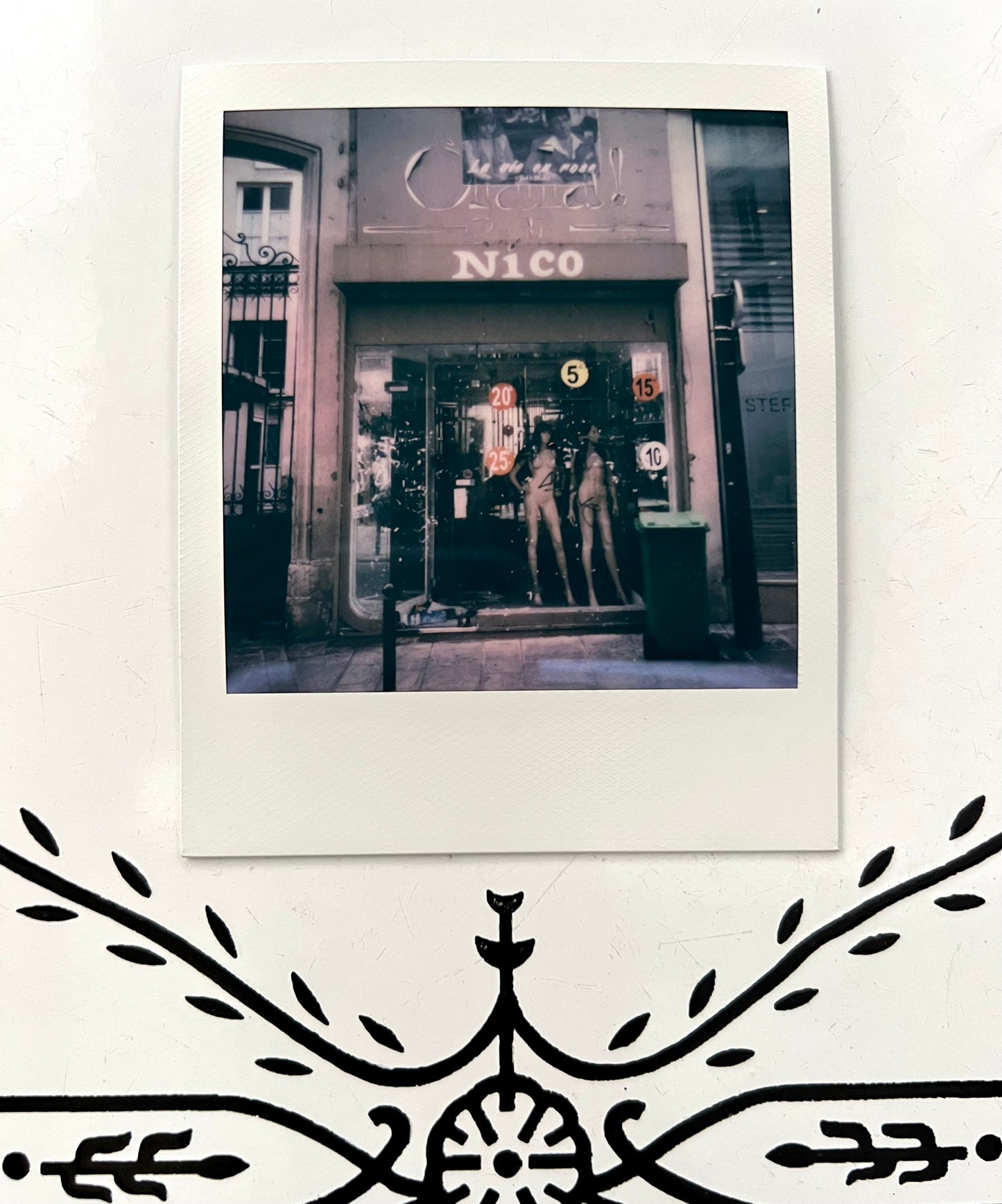 paris polaroid / street photography captures