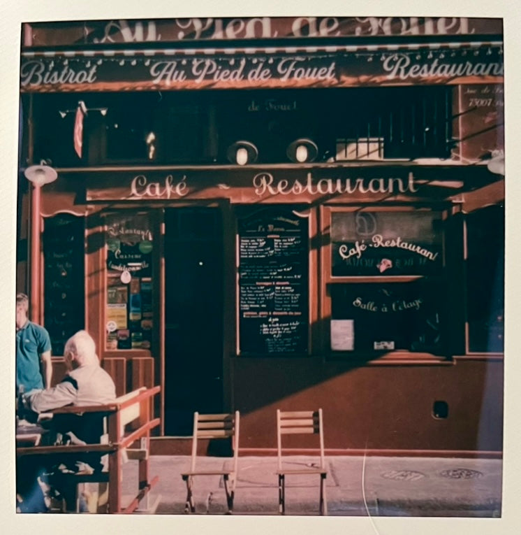 sold - paris / street photography captures