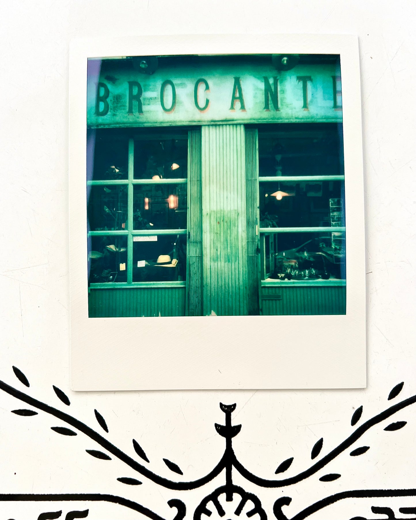 sold - paris / street photography captures