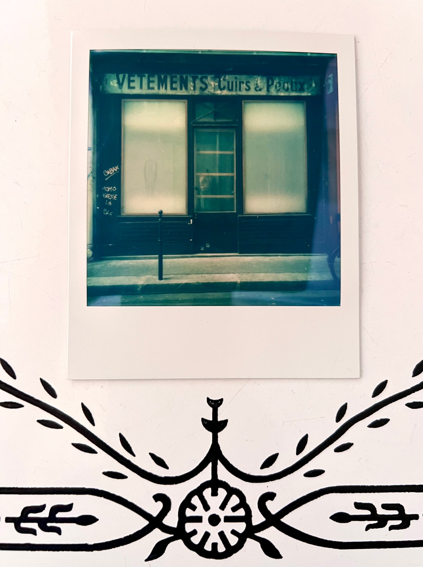 paris polaroid / street photography captures