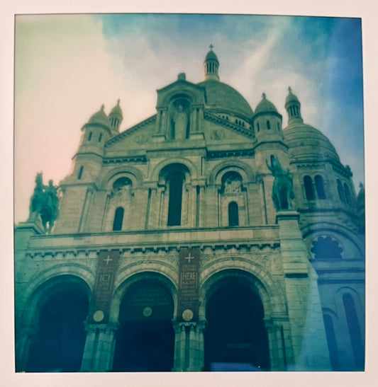 sold - paris / street photography captures