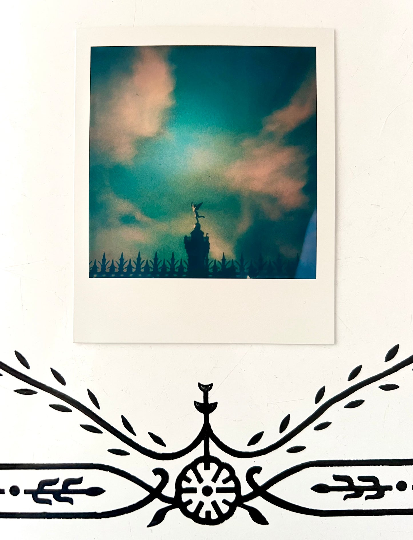 sold - paris / street photography captures