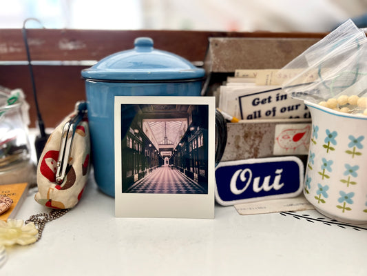 sold - paris / street photography captures