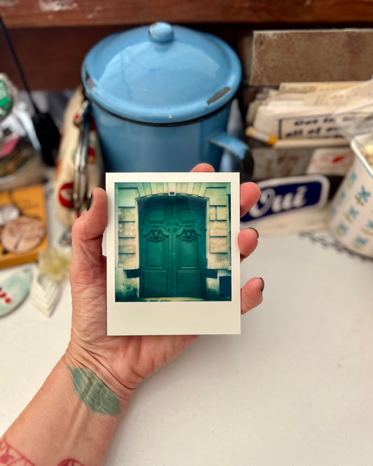 paris polaroid / street photography captures