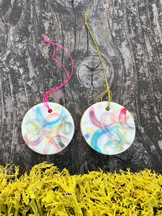 'tied up ribbons' circle swirl ornament