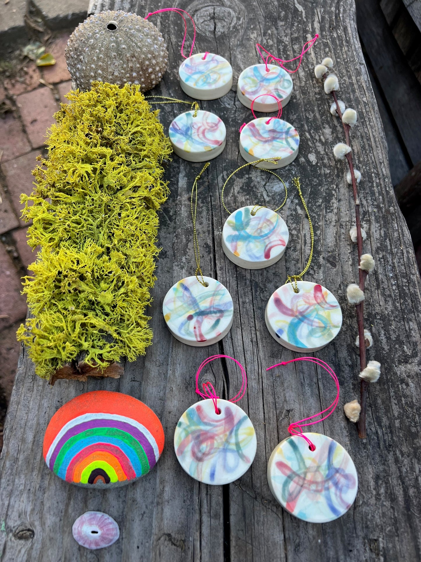 'tied up ribbons' circle swirl ornament