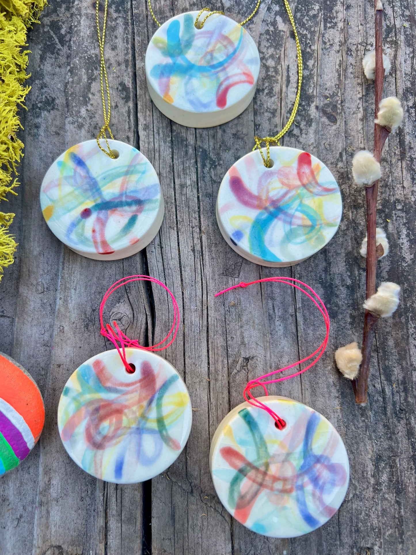 'tied up ribbons' circle swirl ornament