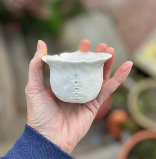 simple vessel ceramic pinch pot class /ecole notre dame des victoires; 10/14