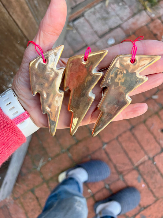 zip zing gold lightning bolt ornament hanging