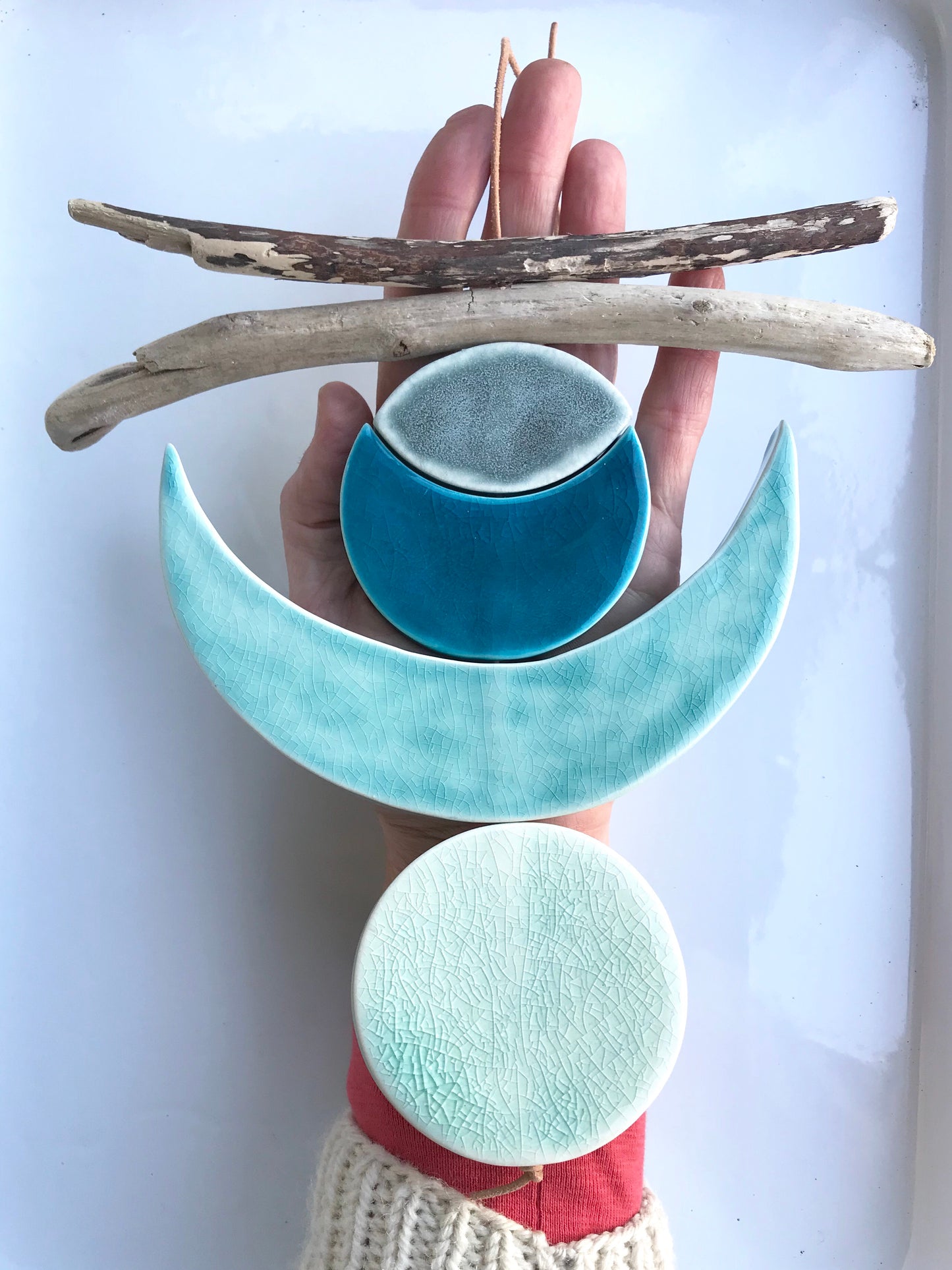 sold - ‘de ma mère; la lune et la mer’ (iteration 1)