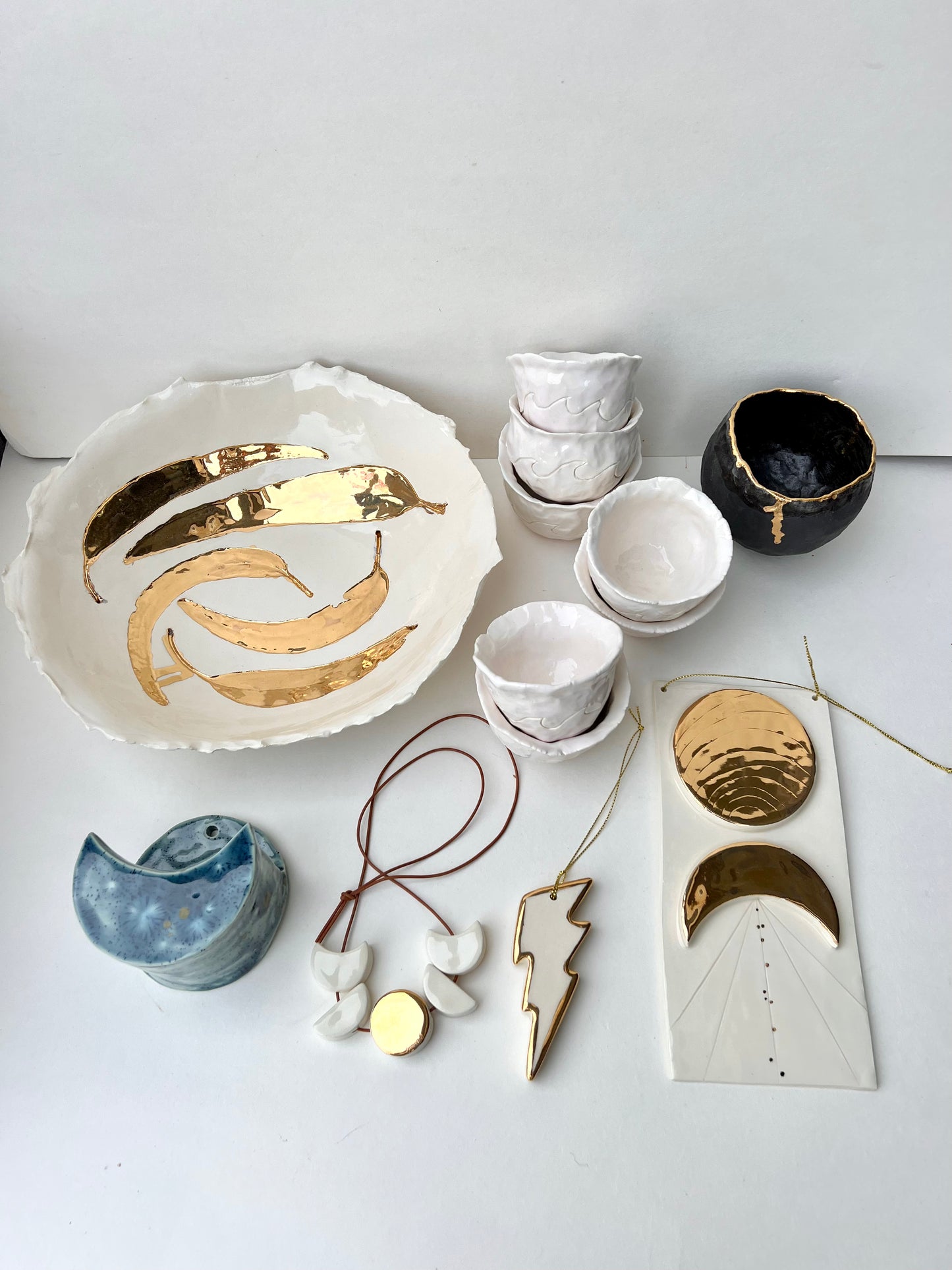 gold eucalyptus pressed nature bowl samples/seconds/sale piece